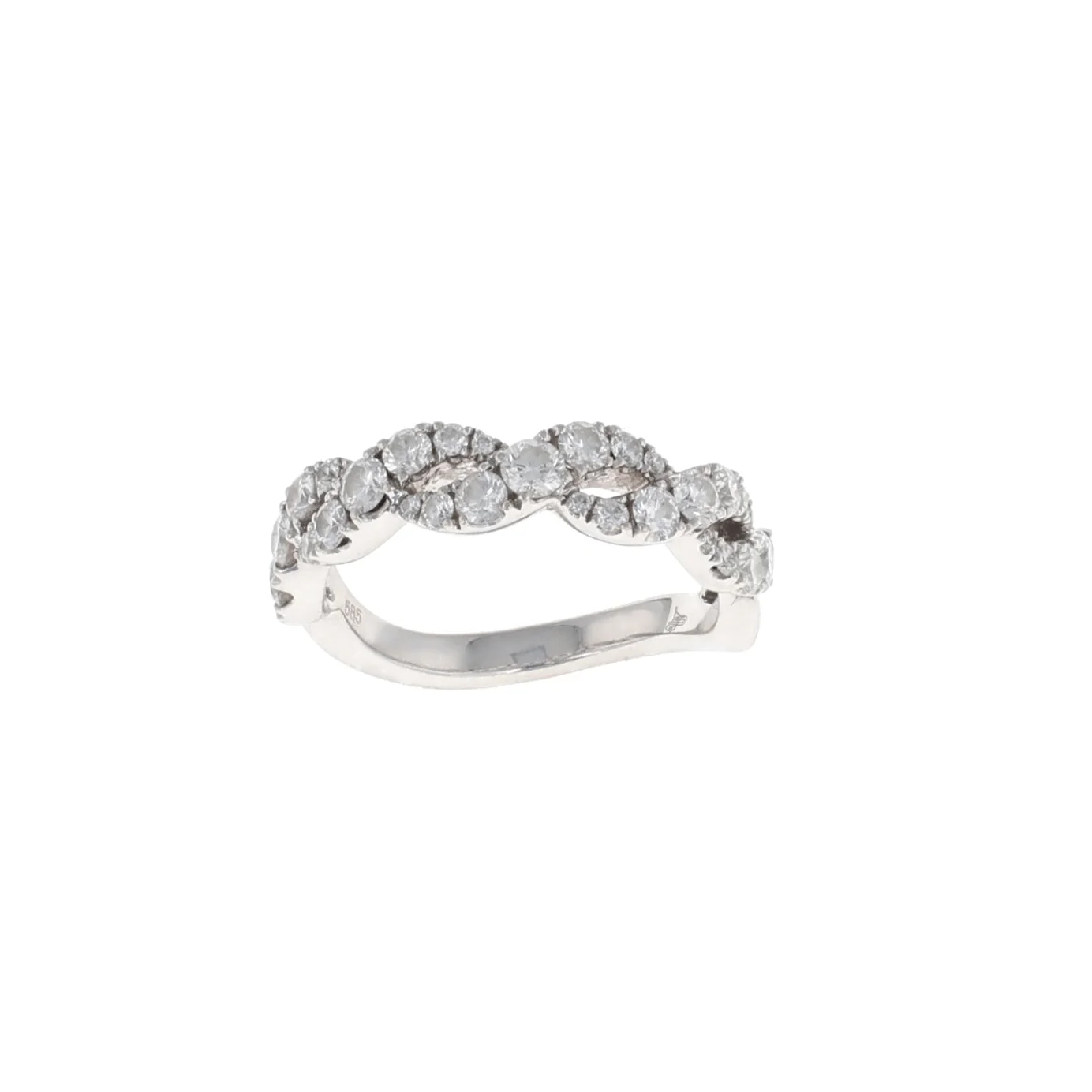 1/2 Way Diamond Twist Band (0.94CTW)