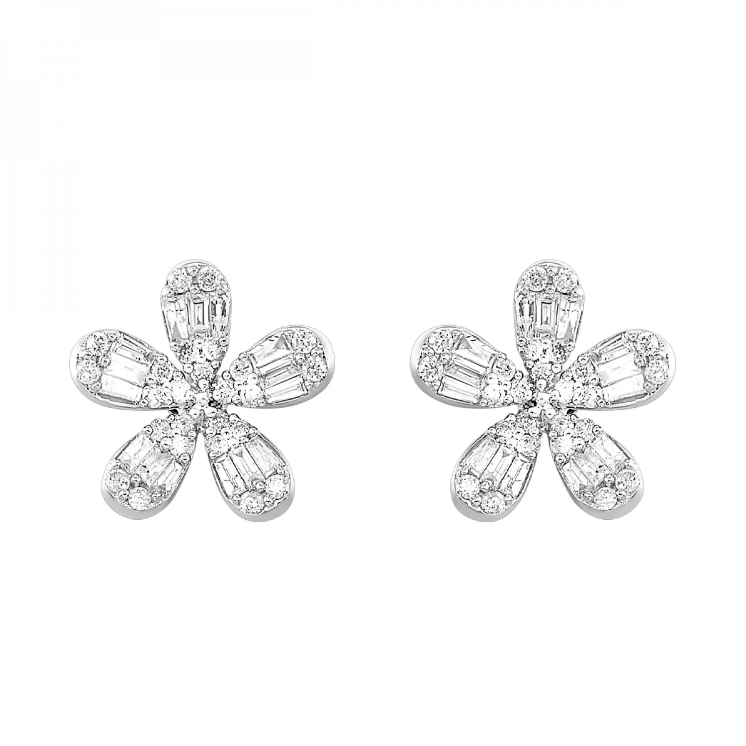 10K White Gold Flower Diamond Cluster Stud Earring (0.50CTW)