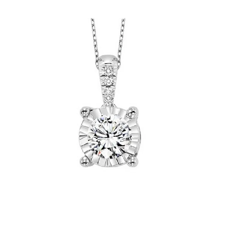 14K Diamond Pendant (0.10 CTW)