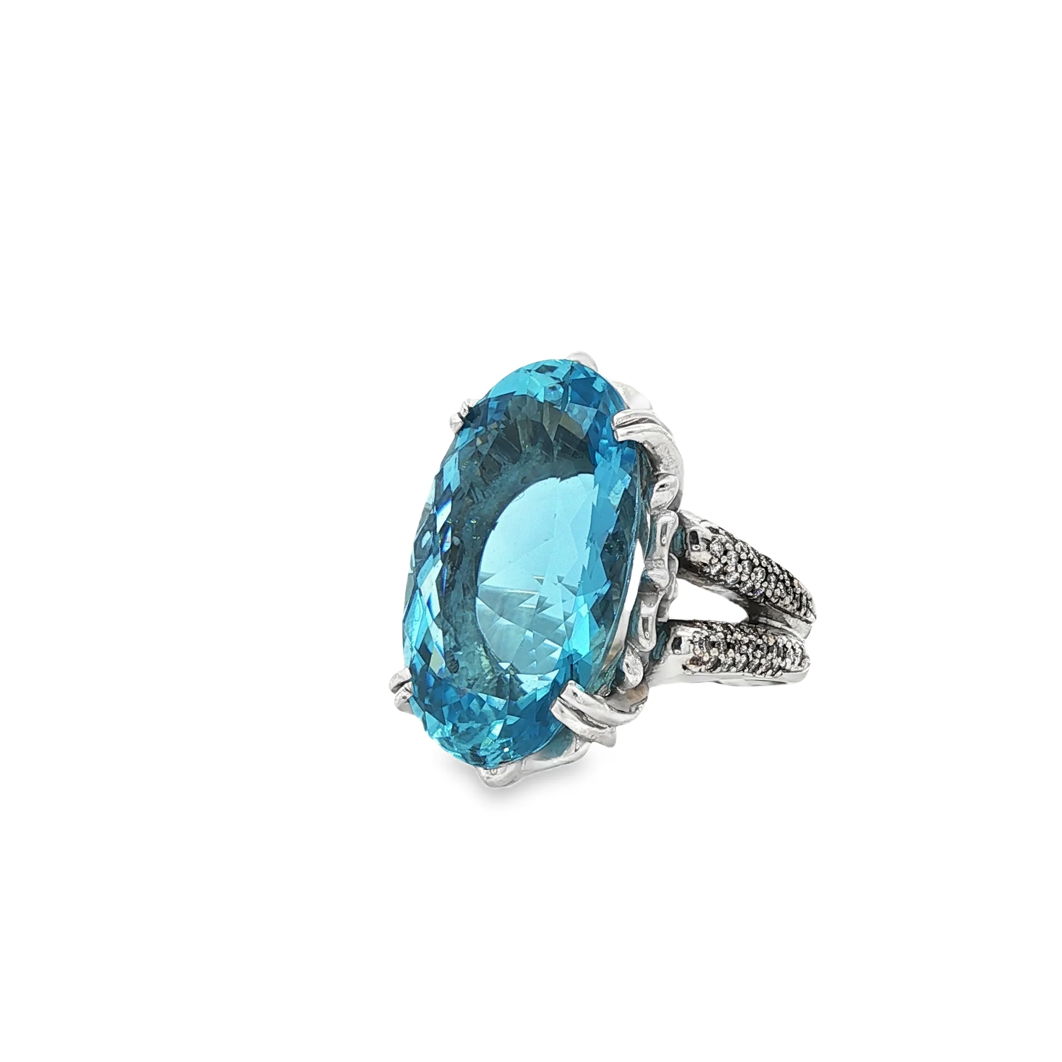 22.13CTW Oval Aquamarine 1.00CTW Diamond Split Shank Cocktail Ring set in 18K White Gold - Image 2