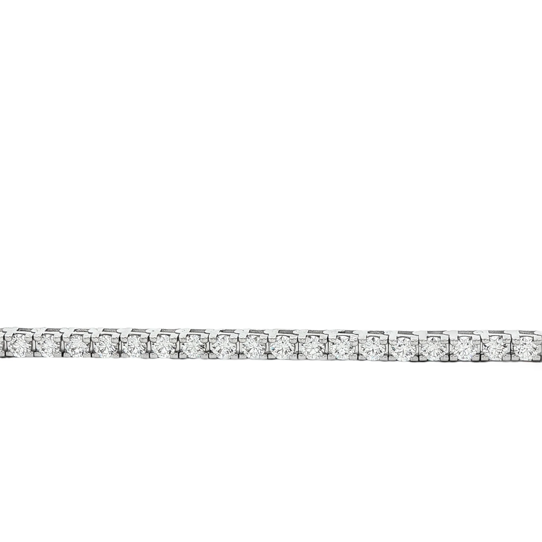 4.00CTW 4-prong Diamond Tennis Bracelet in 14K Gold - Image 3