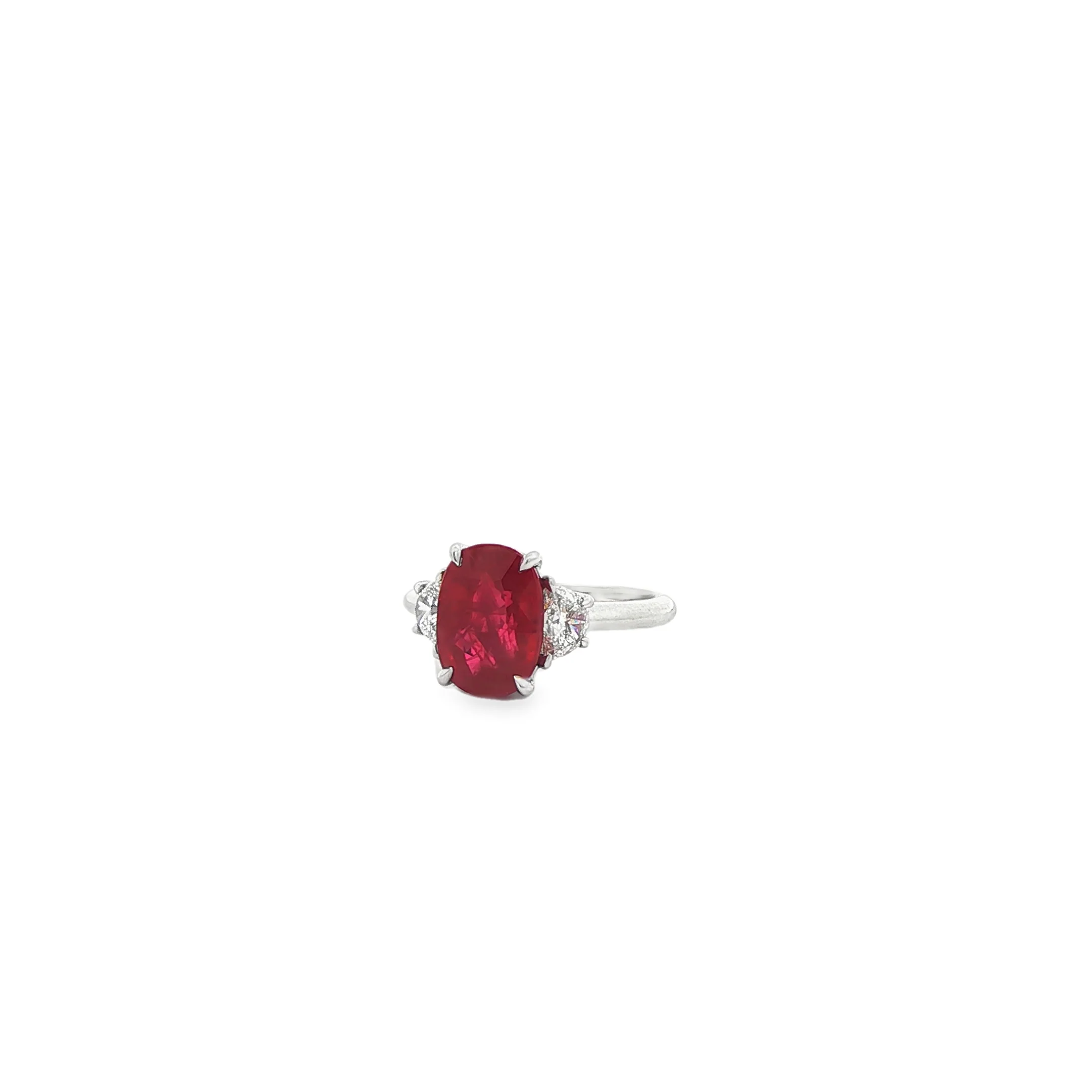 4.39 ct “Pigeon Blood ” Oval Ruby & Half-Moon Diamond Platinum Ring - Image 2