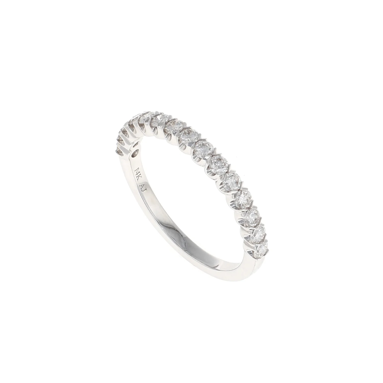 1/2Way Criss-Cross Diamond Band (0.50CTW) - Image 2
