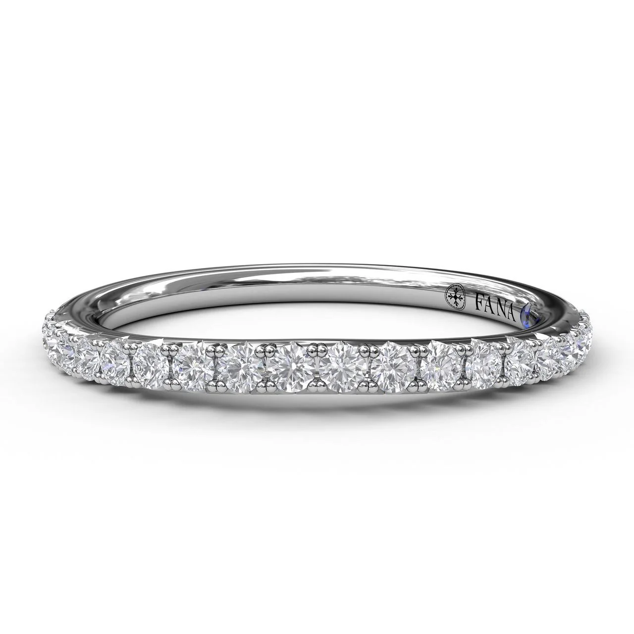 FANA Diamond Wedding Band