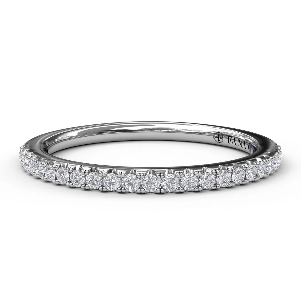 FANA Diamond Wedding Band