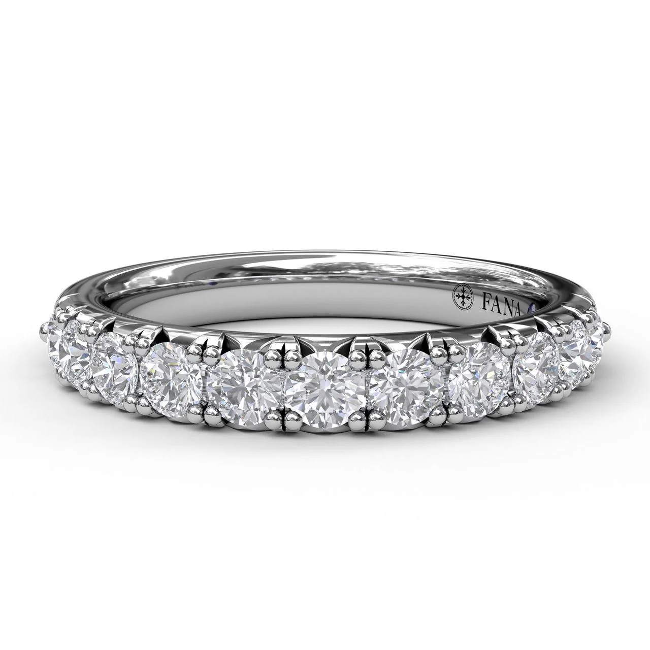 FANA Diamond Wedding Band