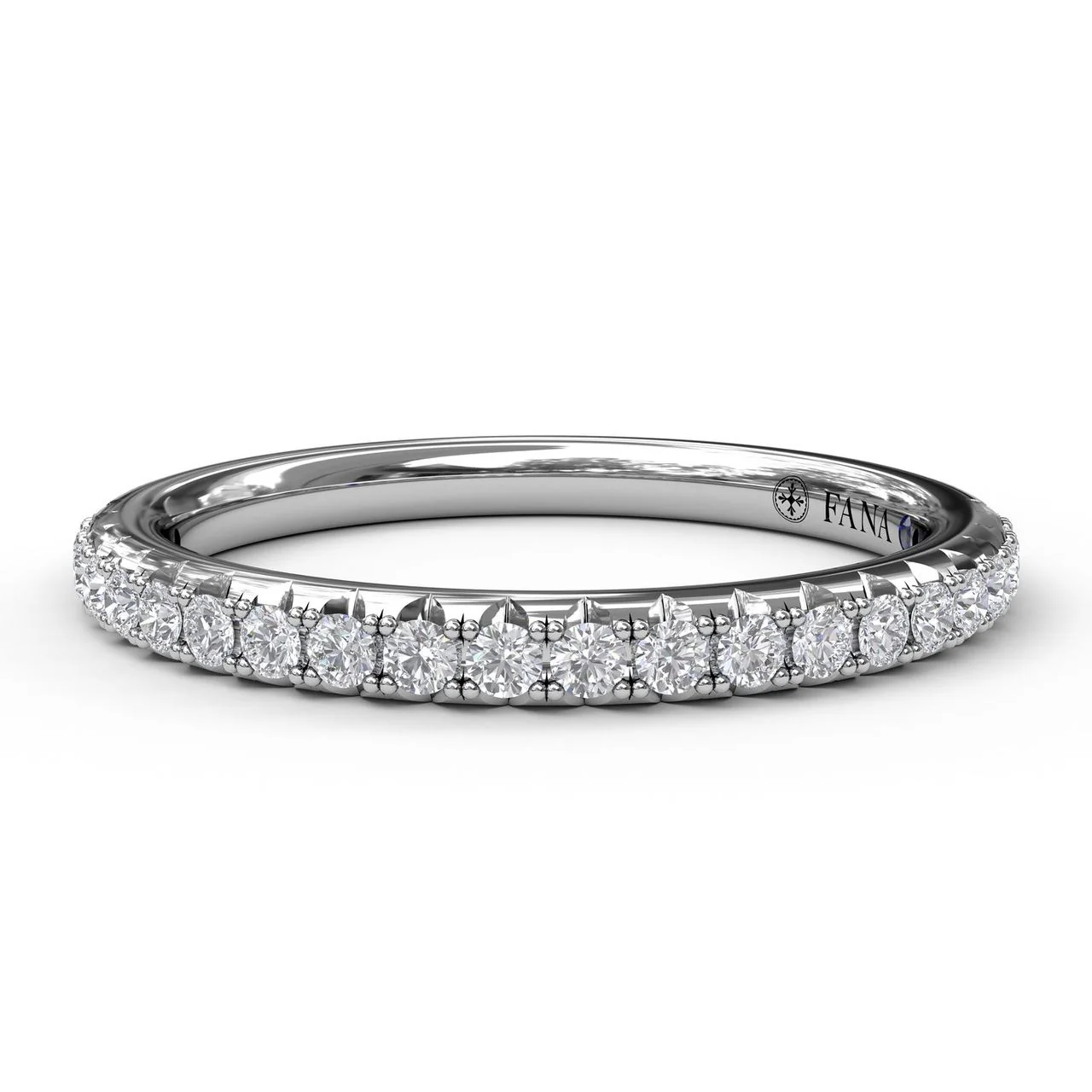 FANA Diamond Wedding Band