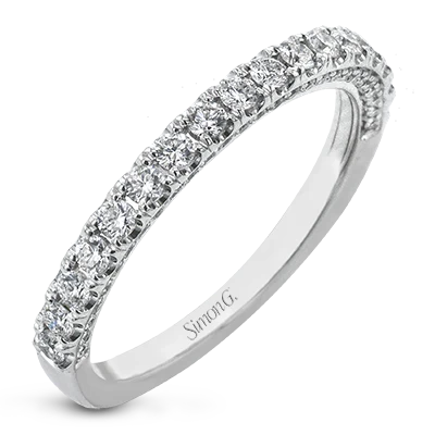 Simon G. Wedding Band in 18k Gold with Diamonds - Image 4