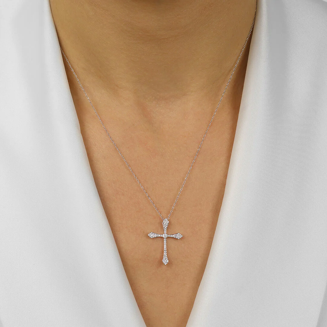 14K White Gold Cross Shared Prong Diamond Necklace 1/6 CTW - Image 2